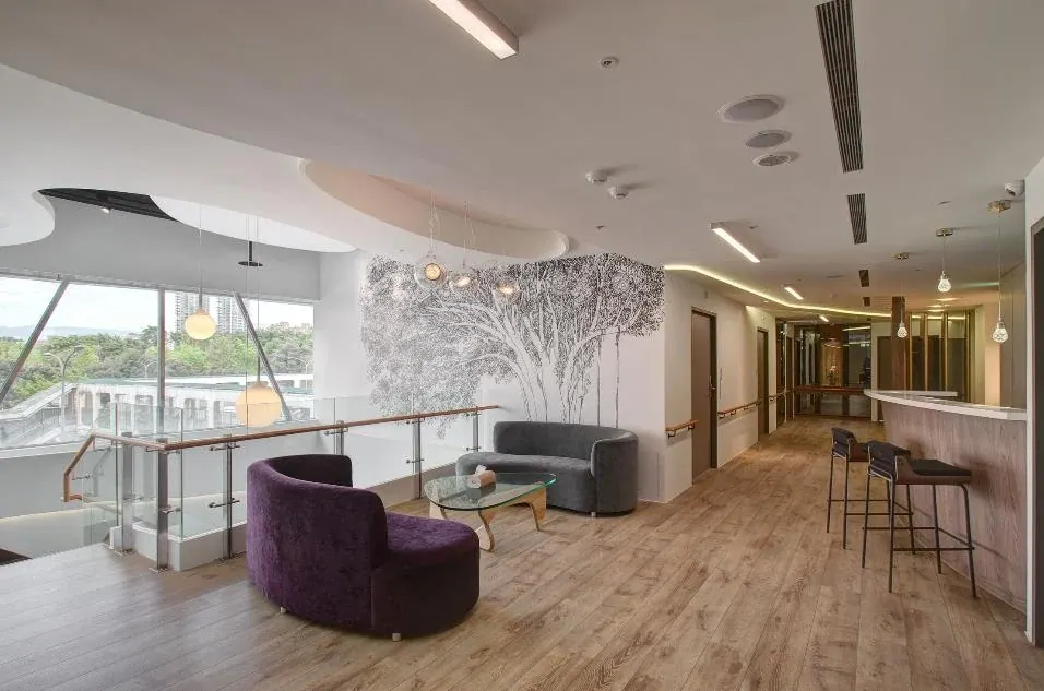 Dianthus MFM Clinic — Waiting lounge