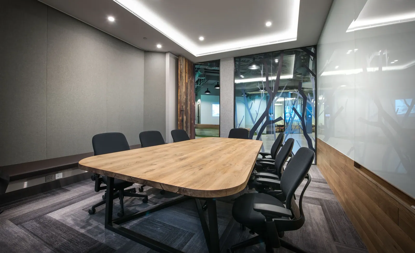 PwC Innovation Centre — Project discussion room